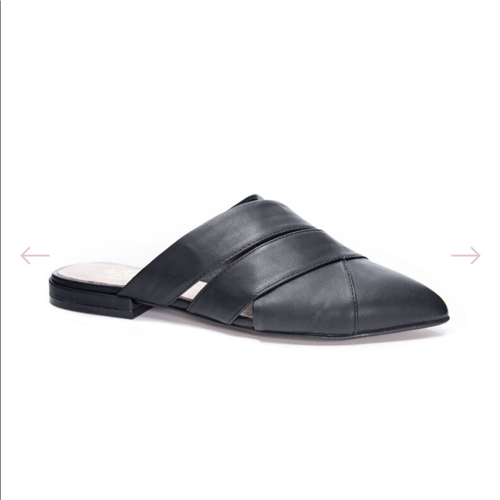 BRAND NEW Chinese Laundry 42 Gold Black Carra Mules!